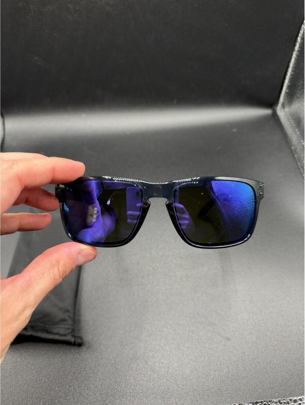 Oakley Holbrook Crystal Black Violet Iridium Lenses OO9102-45